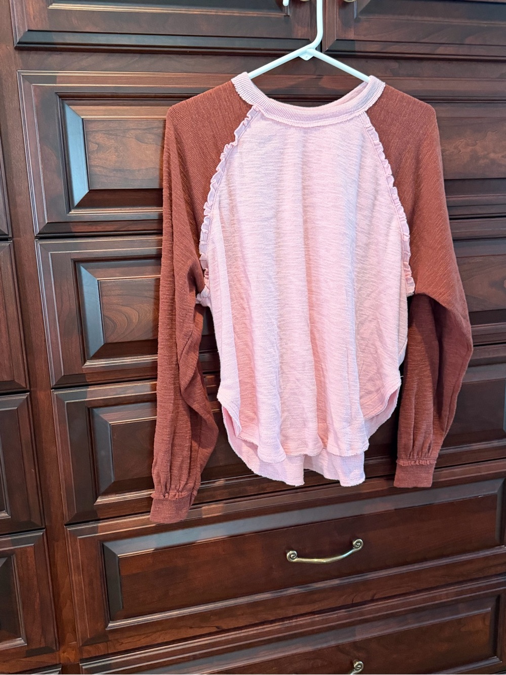 Raglan Long Sleeve Top in Light Pink and Rust
